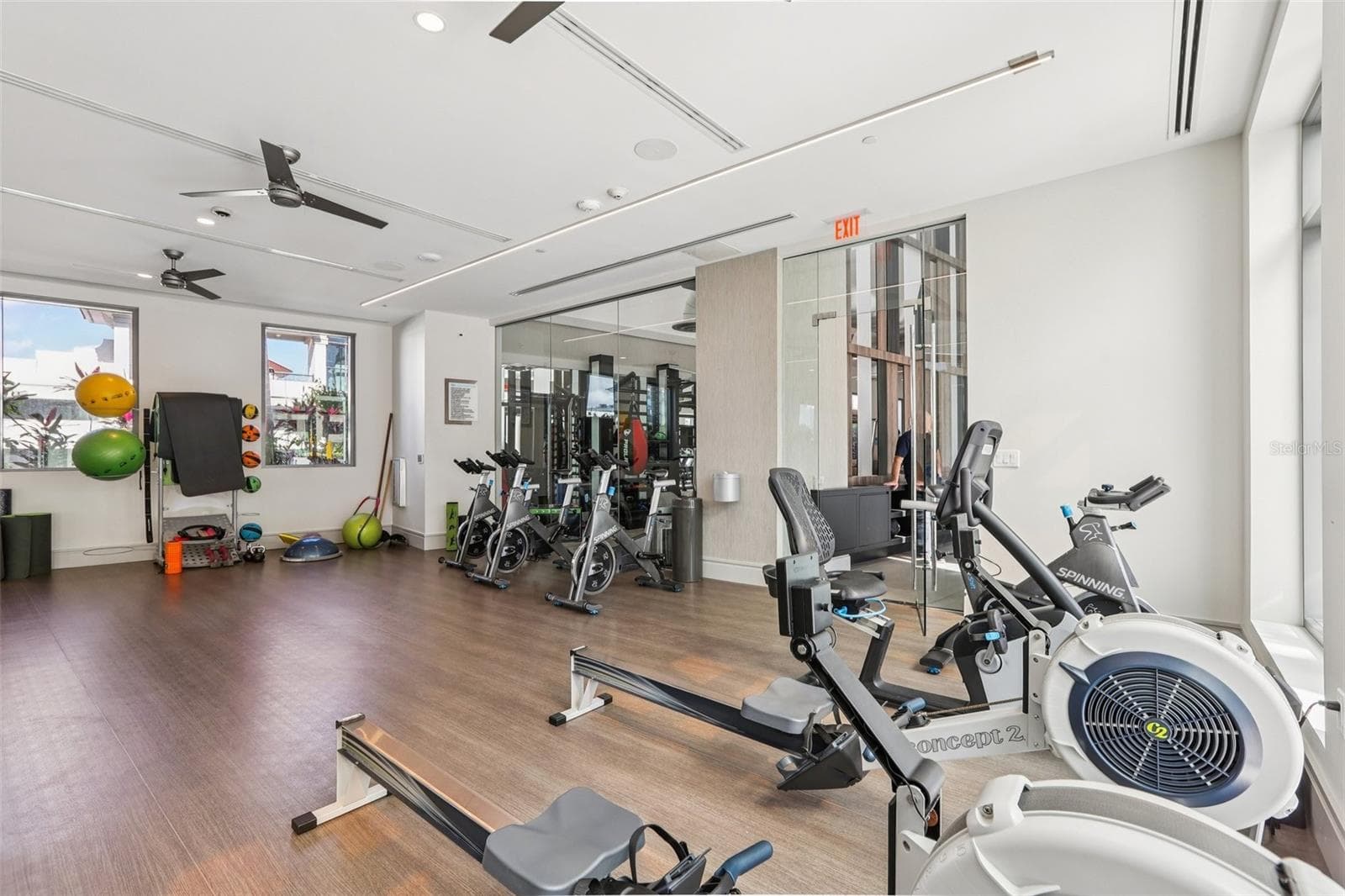 Condominium at 100 1ST AVE N #3806, ST PETERSBURG, photo 52 of 61