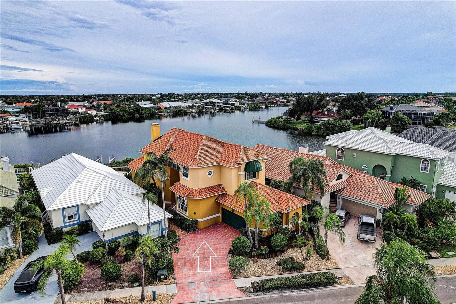 852 SYMPHONY ISLES BLVD