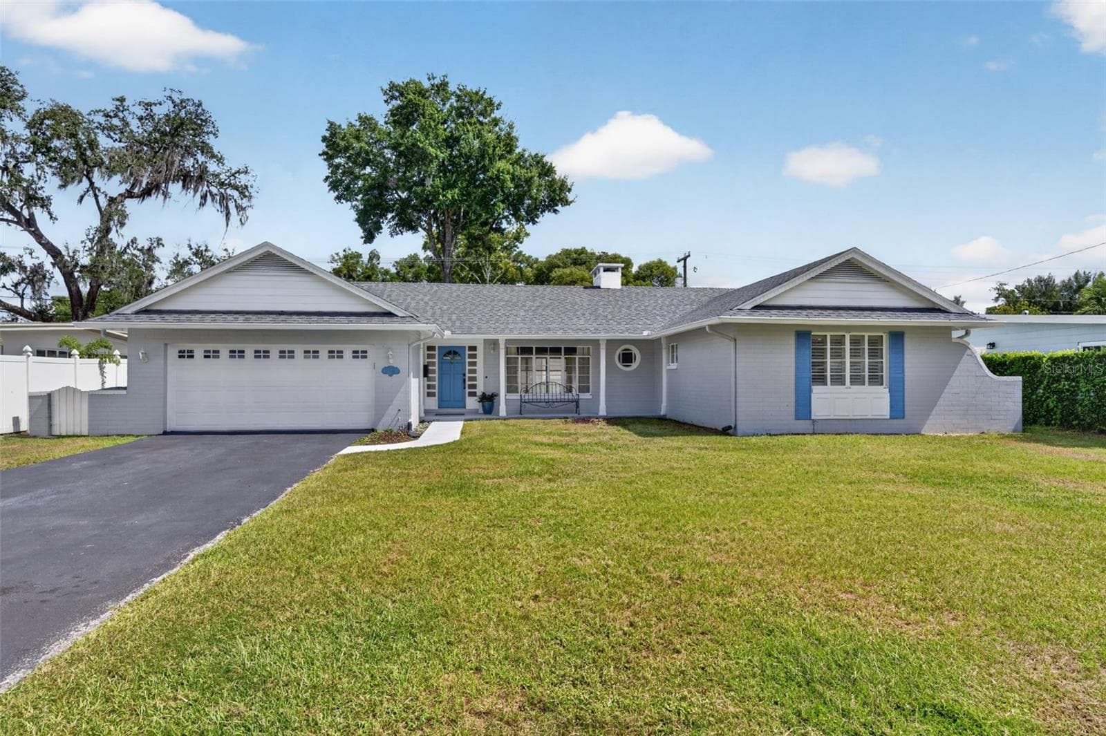 Single Family Residence at 200 SENECA TRL, MAITLAND, photo 2 of 38