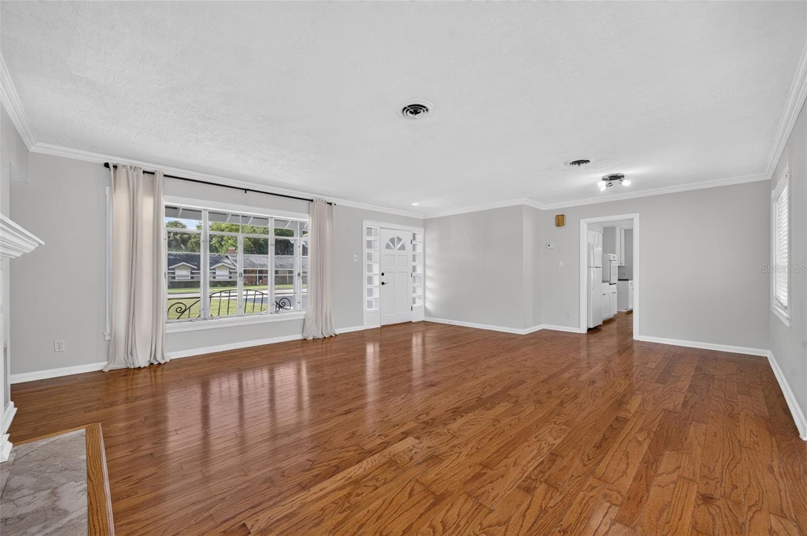 Single Family Residence at 200 SENECA TRL, MAITLAND, photo 4 of 38