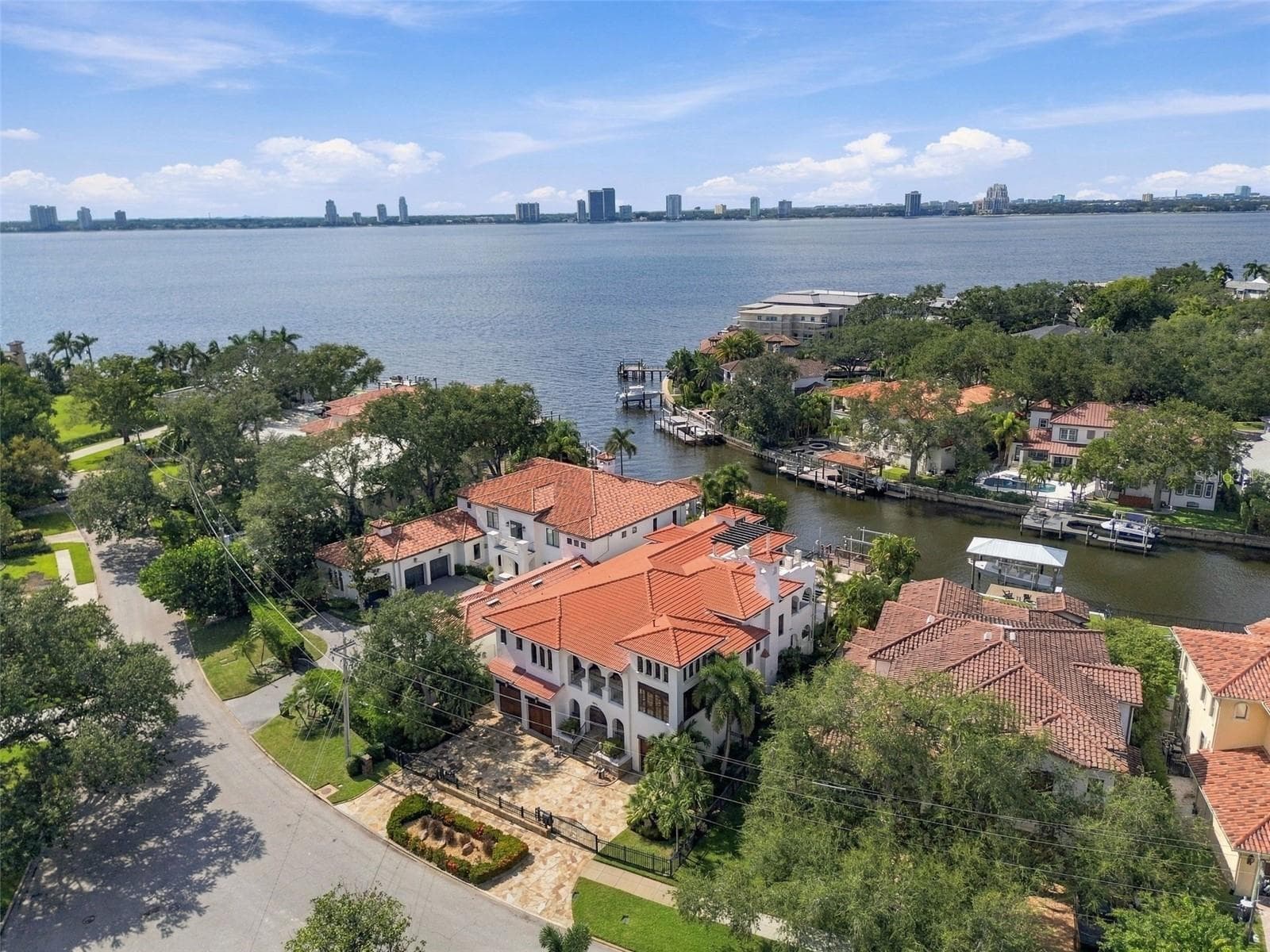 Single Family Residence at 58 MARTINIQUE AVE #1/2, TAMPA, photo 13 of 66