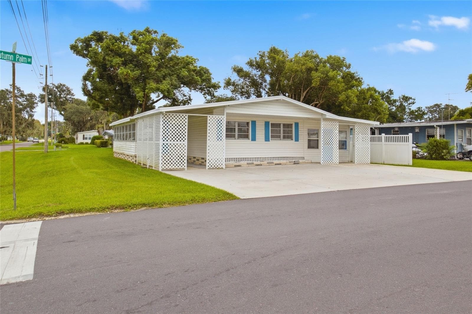 Mobile Home at 4722 AUTUMN PALM DR, ZEPHYRHILLS, photo 2 of 29
