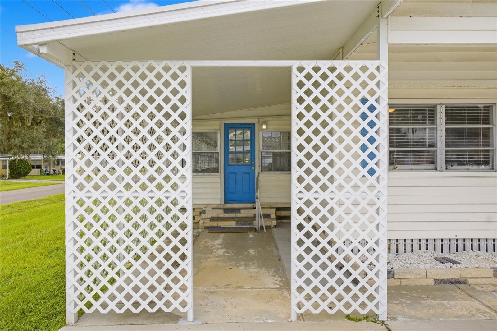 Mobile Home at 4722 AUTUMN PALM DR, ZEPHYRHILLS, photo 5 of 29