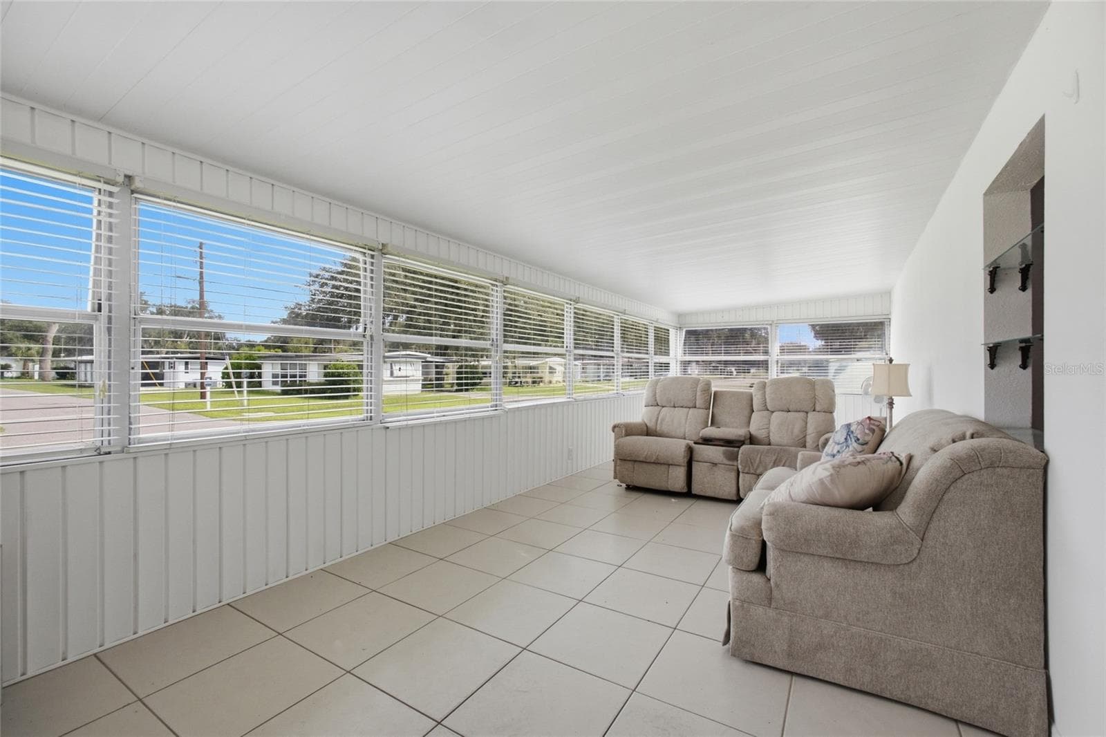 Mobile Home at 4722 AUTUMN PALM DR, ZEPHYRHILLS, photo 6 of 29