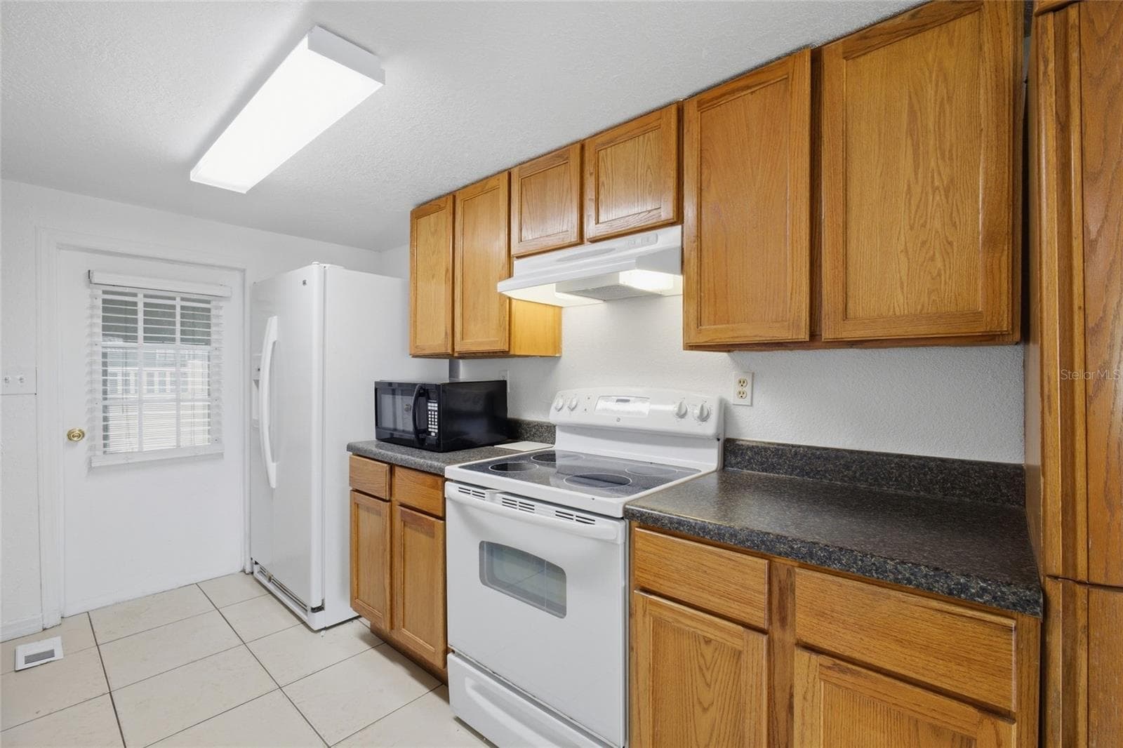 Mobile Home at 4722 AUTUMN PALM DR, ZEPHYRHILLS, photo 21 of 29