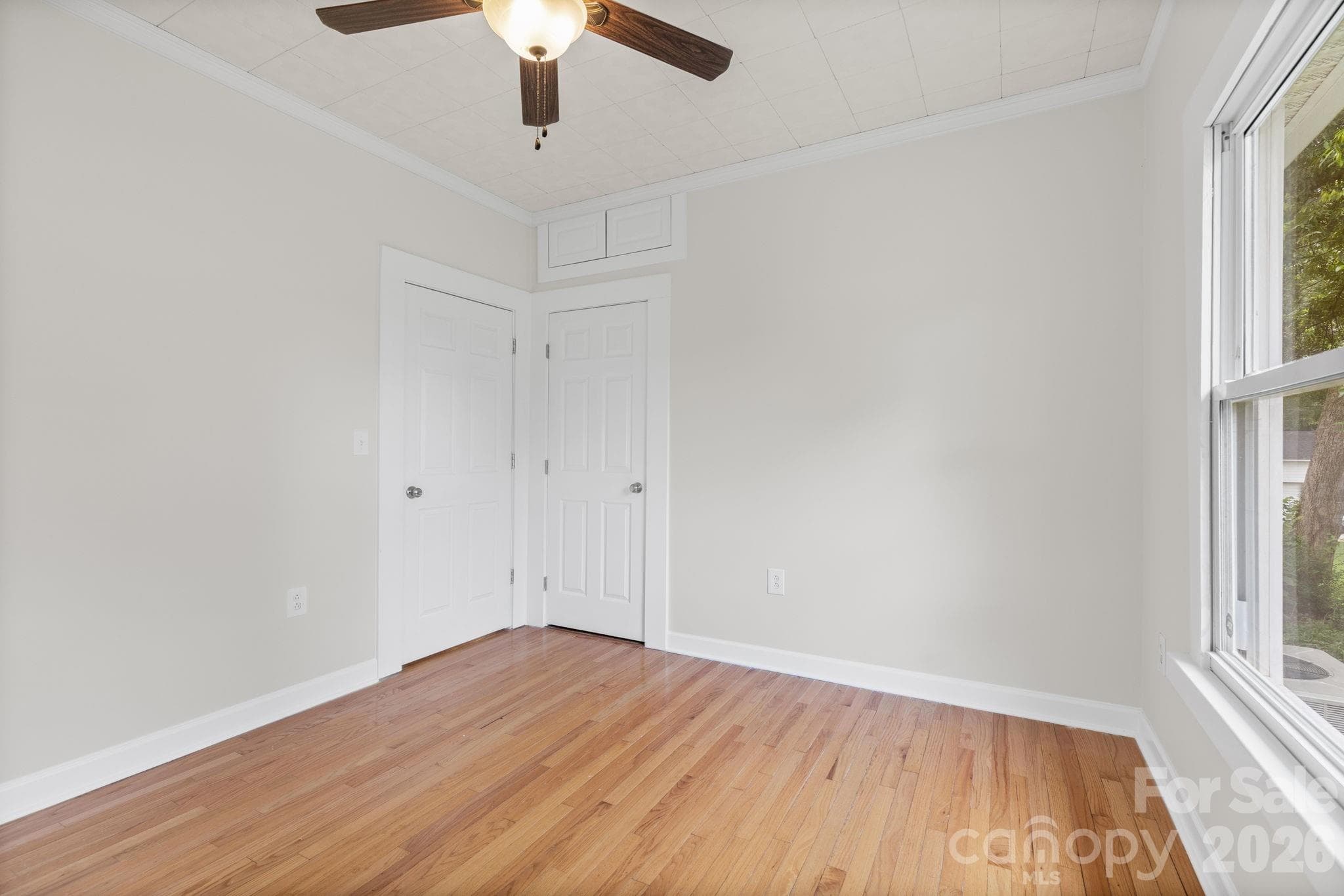 Single Family Residence at 403 Faulkner Street, Clover, photo 9 of 35