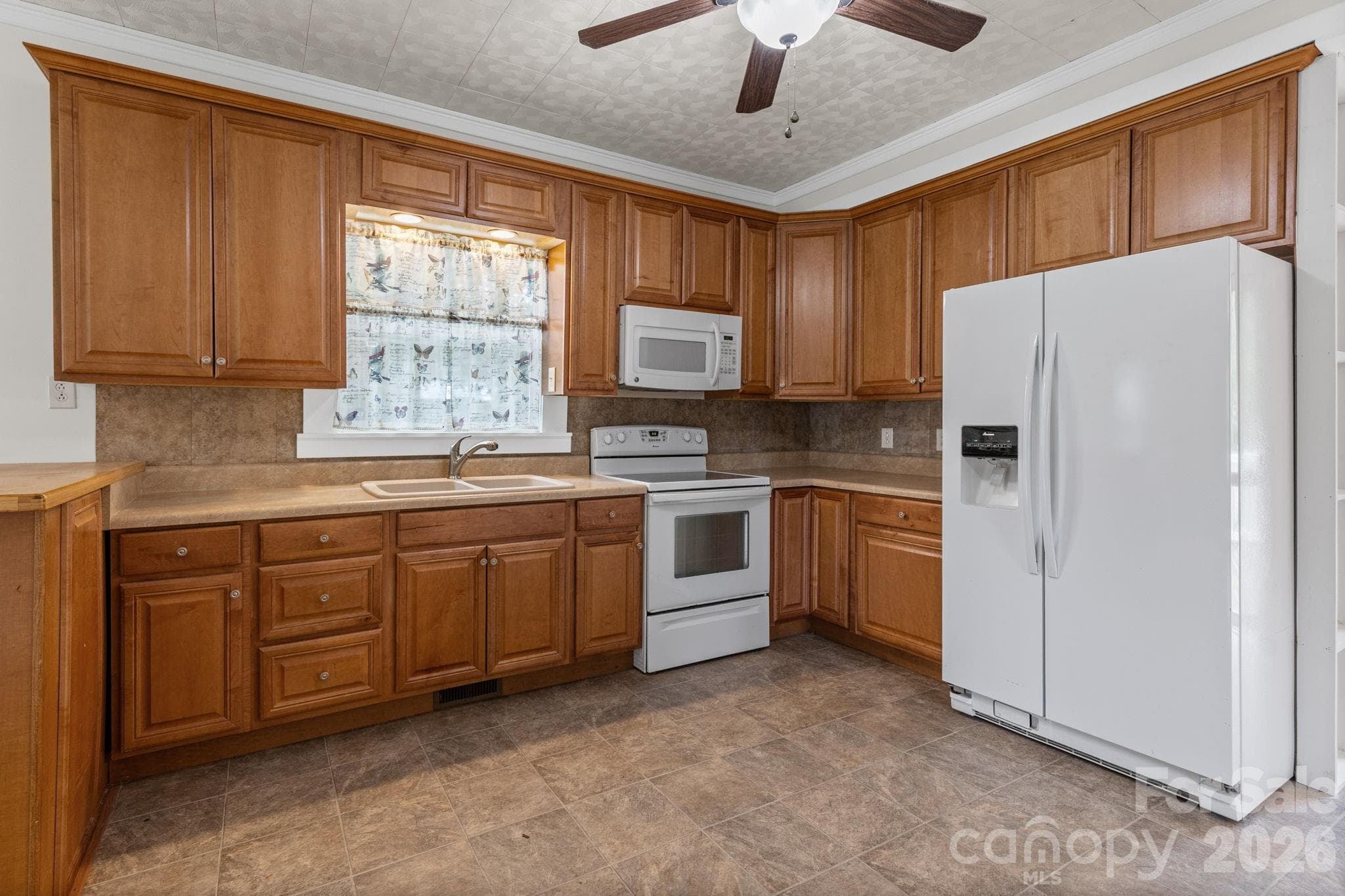 Single Family Residence at 403 Faulkner Street, Clover, photo 12 of 35