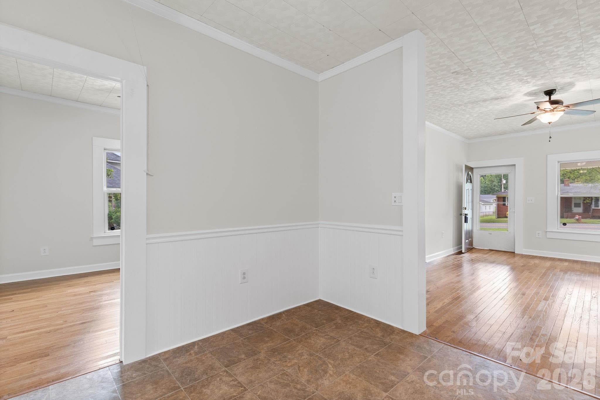Single Family Residence at 403 Faulkner Street, Clover, photo 18 of 35