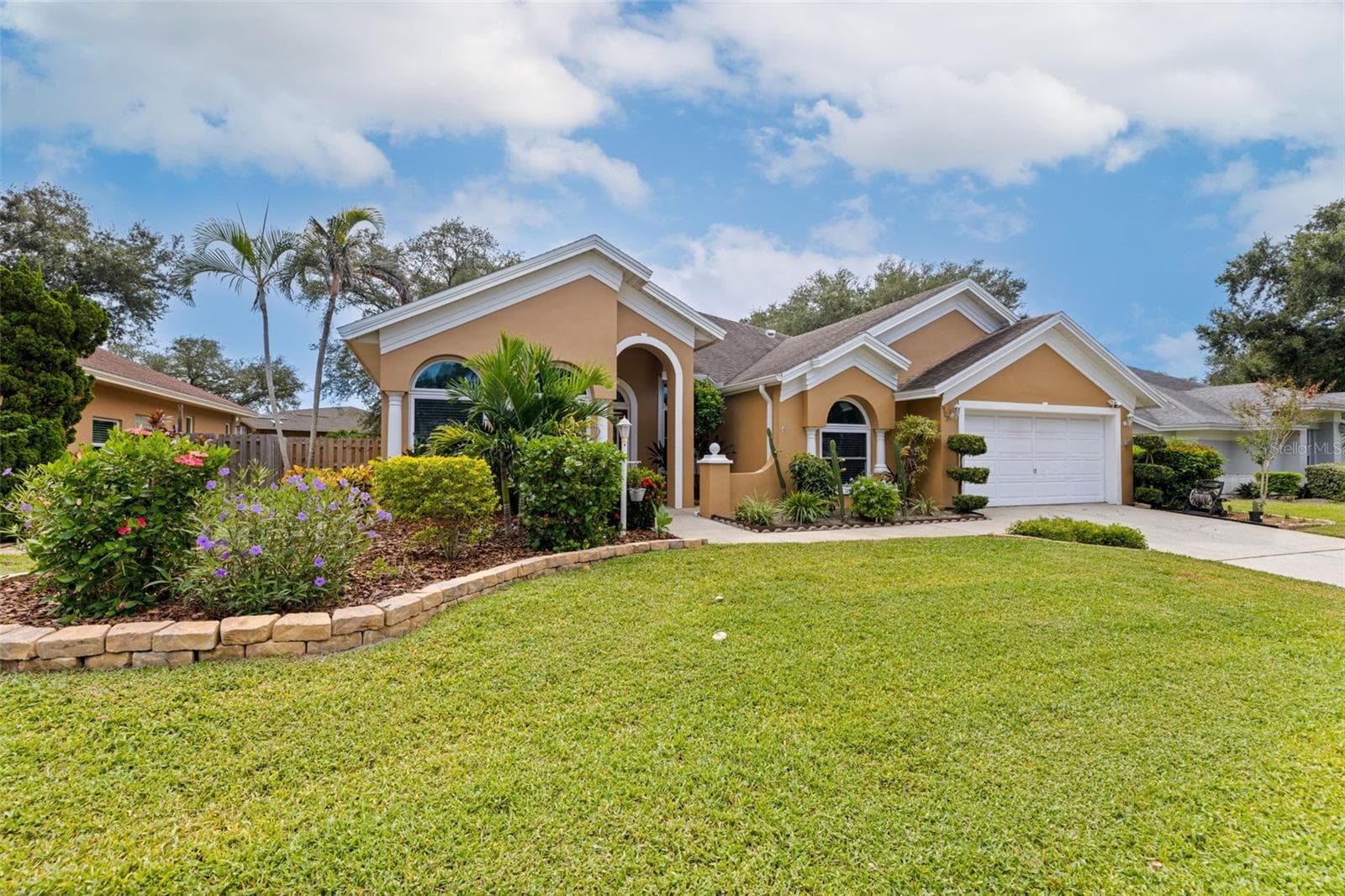 Single Family Residence at 903 WHIPPOORWILL DR, PALM HARBOR, photo 2 of 36