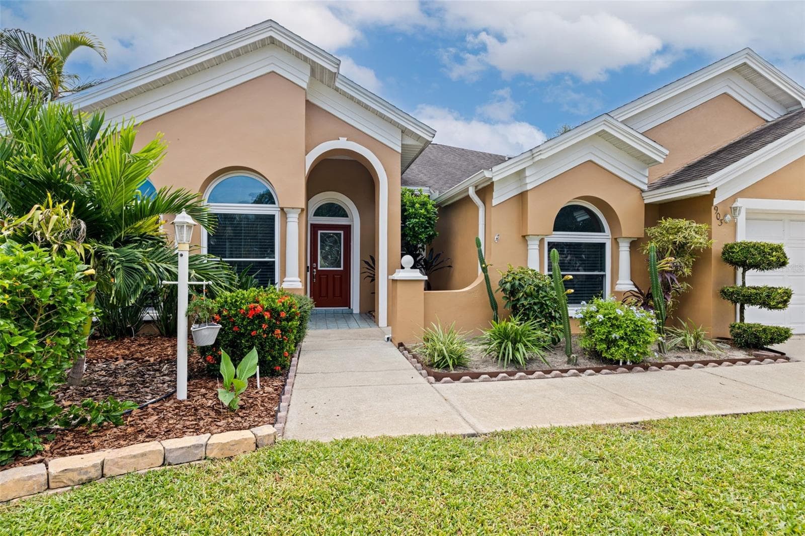 Single Family Residence at 903 WHIPPOORWILL DR, PALM HARBOR, photo 3 of 36