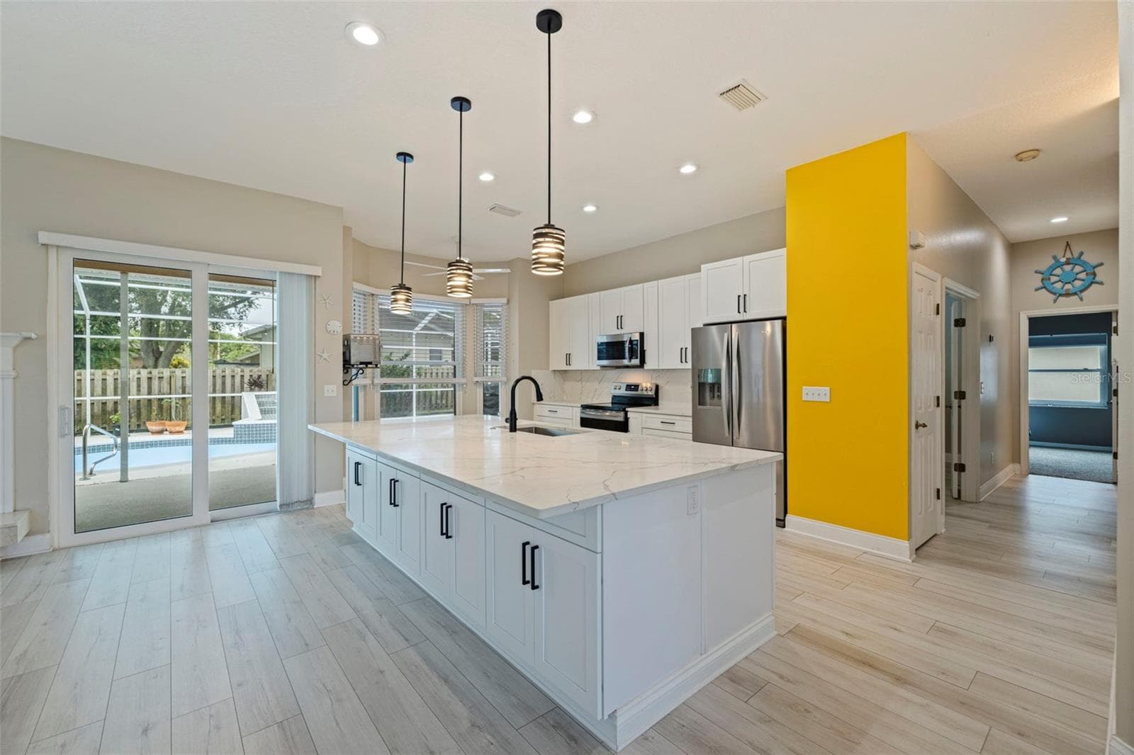 Single Family Residence at 903 WHIPPOORWILL DR, PALM HARBOR, photo 11 of 36