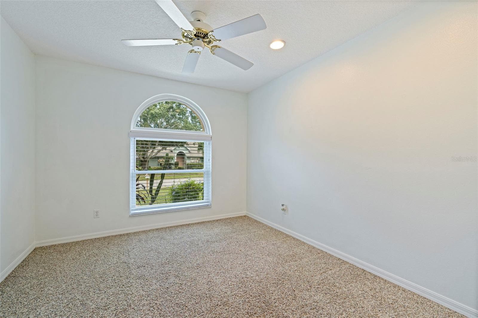 Single Family Residence at 903 WHIPPOORWILL DR, PALM HARBOR, photo 26 of 36