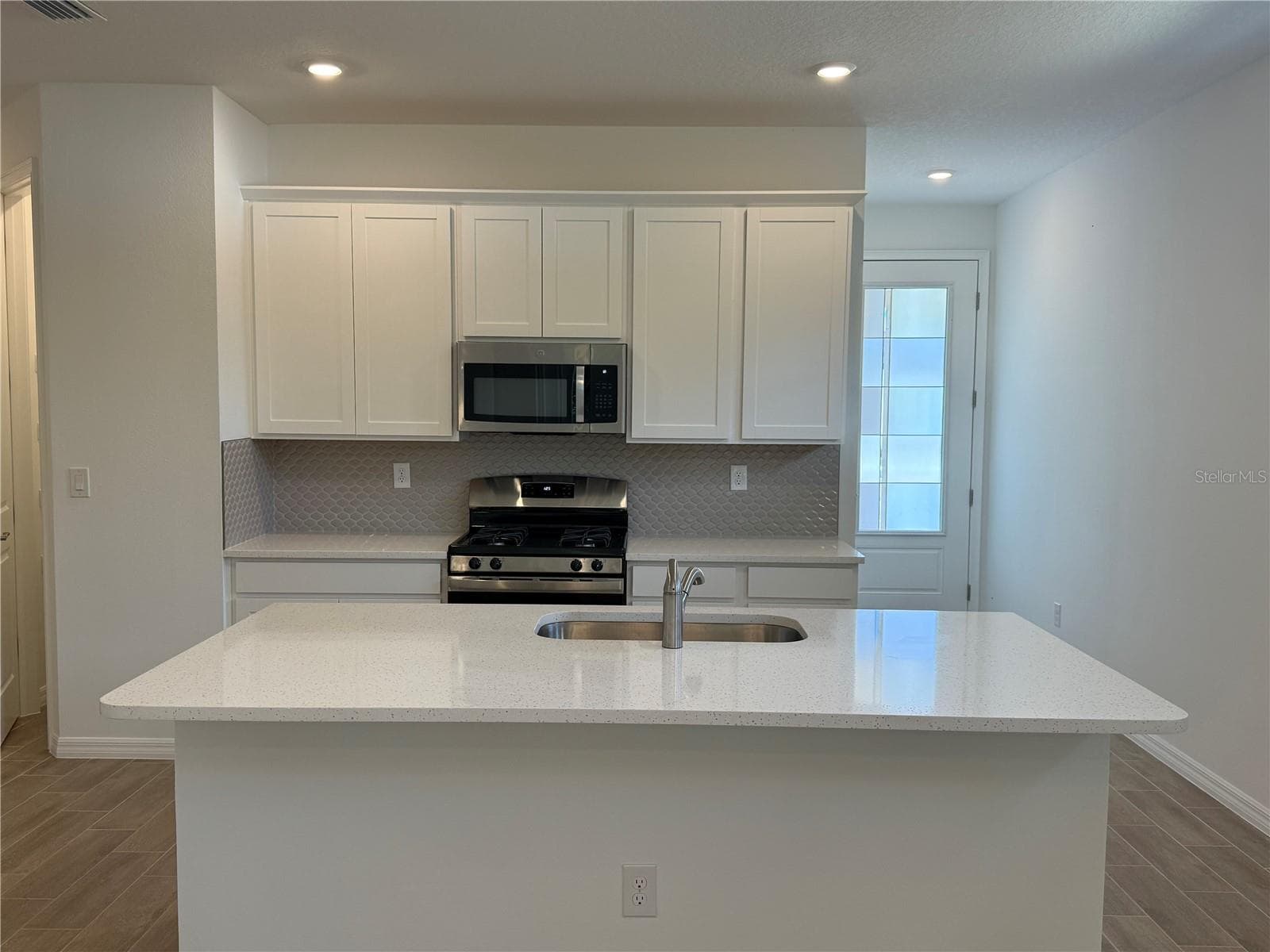 Villa at 3695 NANDINA CIR, SUN CITY CENTER, photo 2 of 8