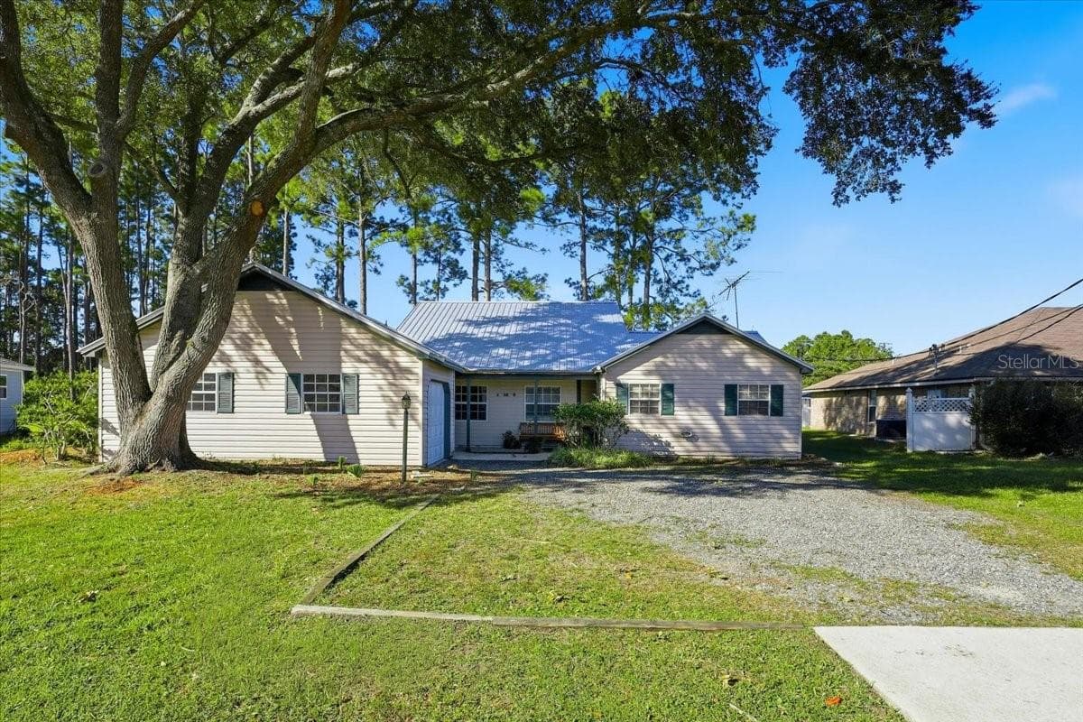 26 BUNKER VIEW DR #A & B