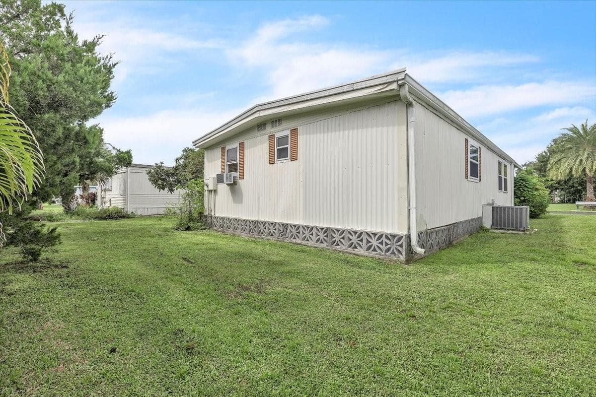 Mobile Home at 24437 HARBORVIEW RD #27, PORT CHARLOTTE, photo 31 of 50