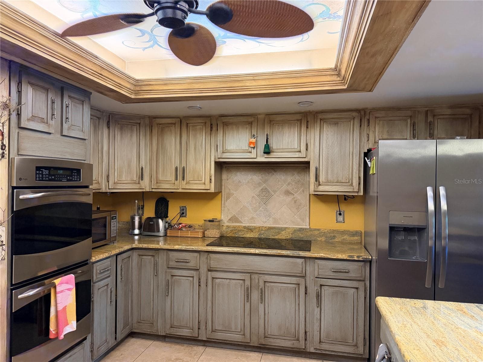 Double Ovens - 1114 WALD RD, ORLANDO