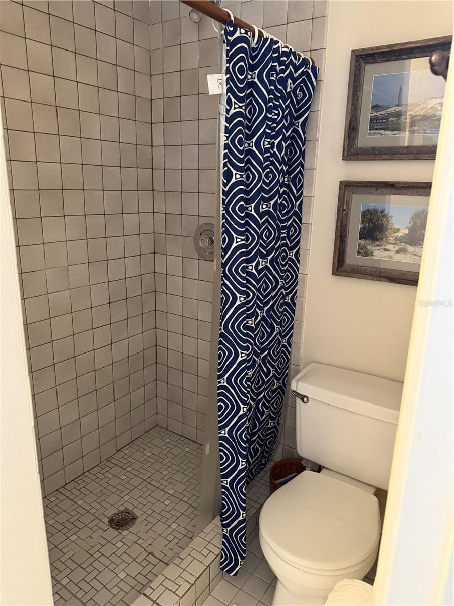 Bonus room full bath - 1114 WALD RD, ORLANDO
