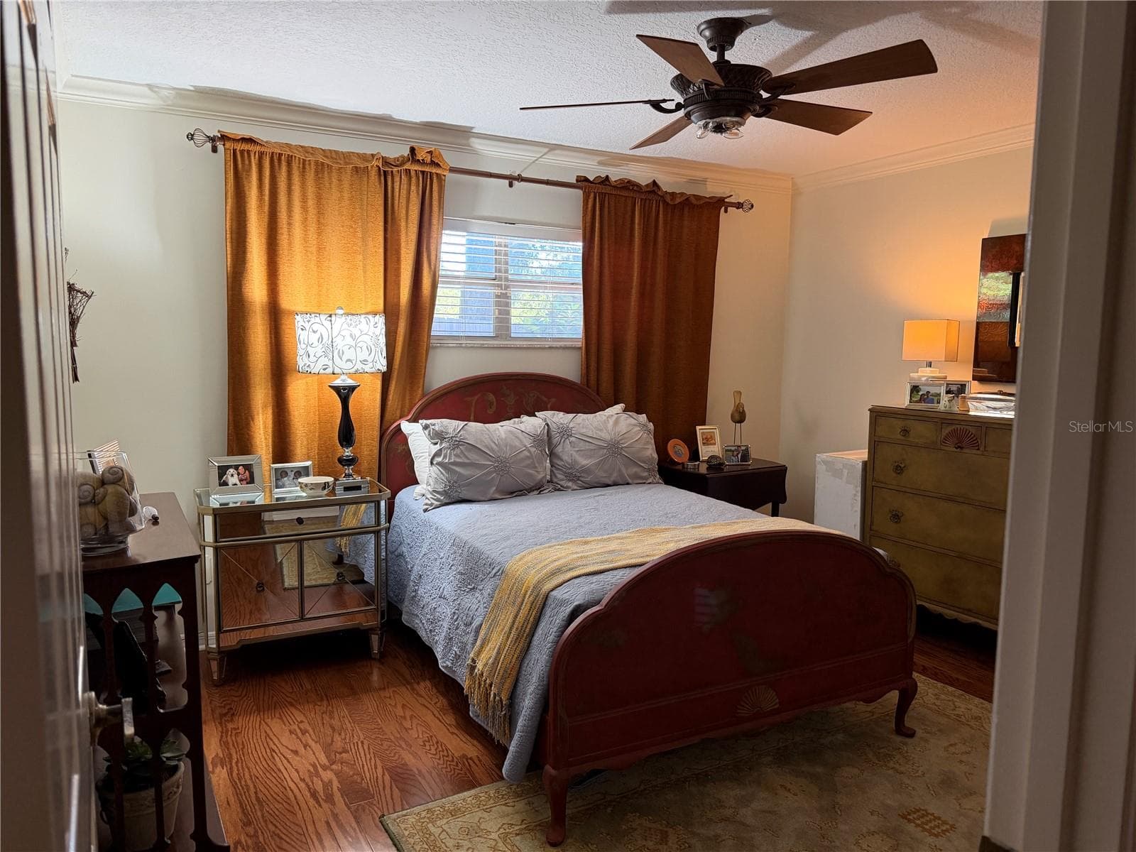 Bedroom 3 with wood floors - 1114 WALD RD, ORLANDO