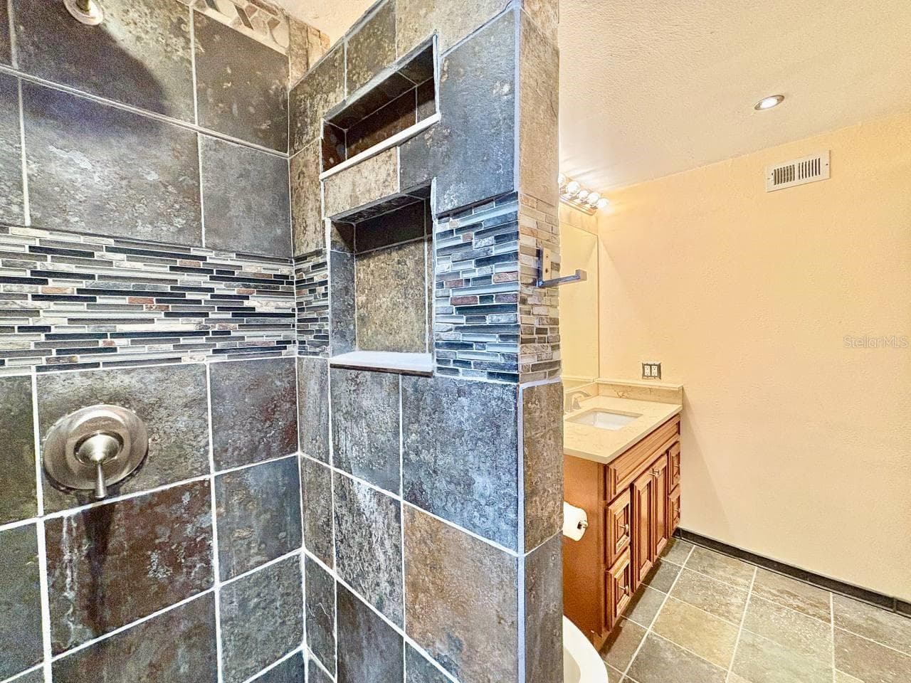 Condominium at 2661 SABAL SPRINGS CIR #205, CLEARWATER, photo 25 of 39