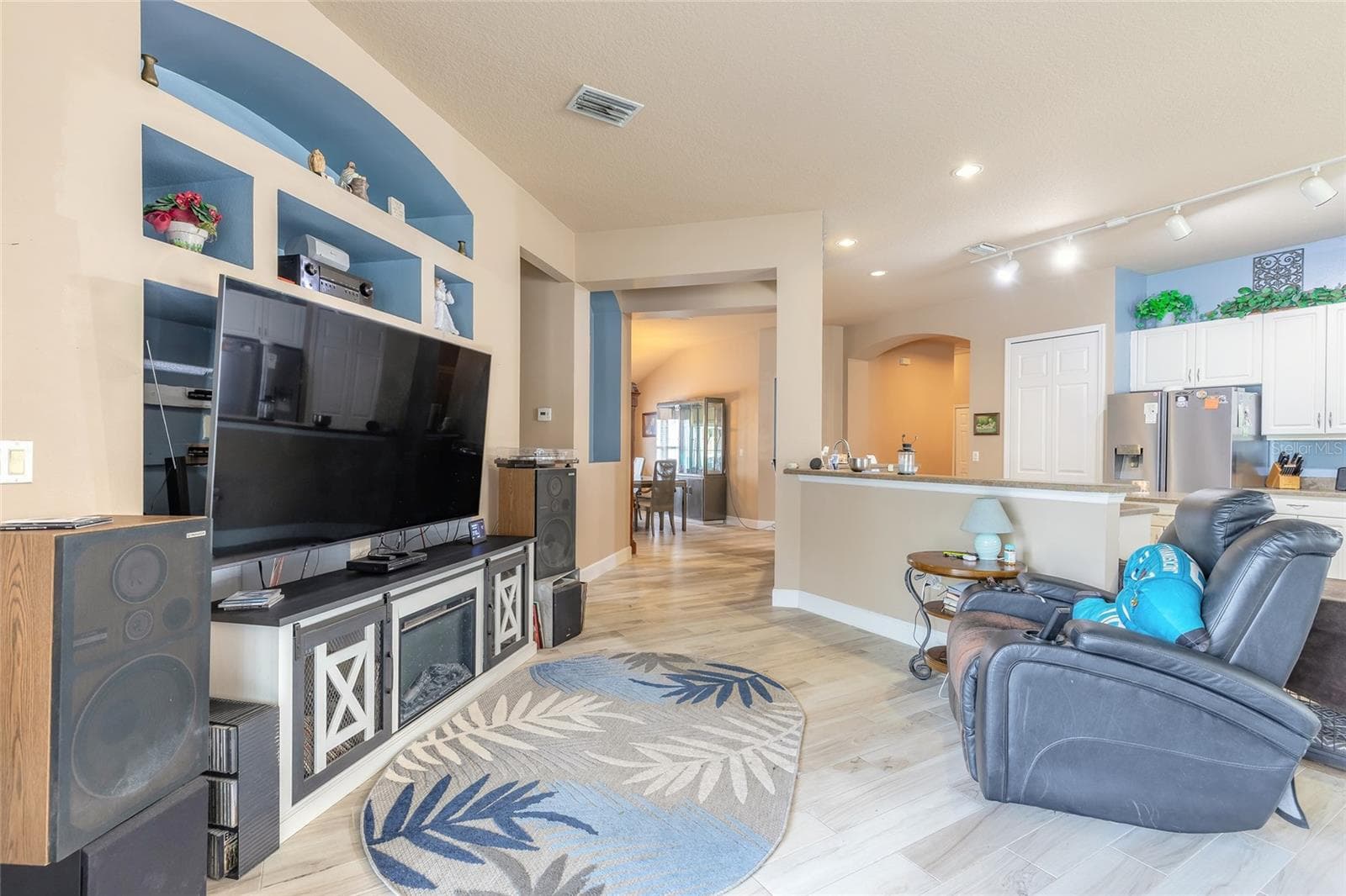 Single Family Residence at 6908 VINTAGE LN, PORT ORANGE, photo 10 of 41