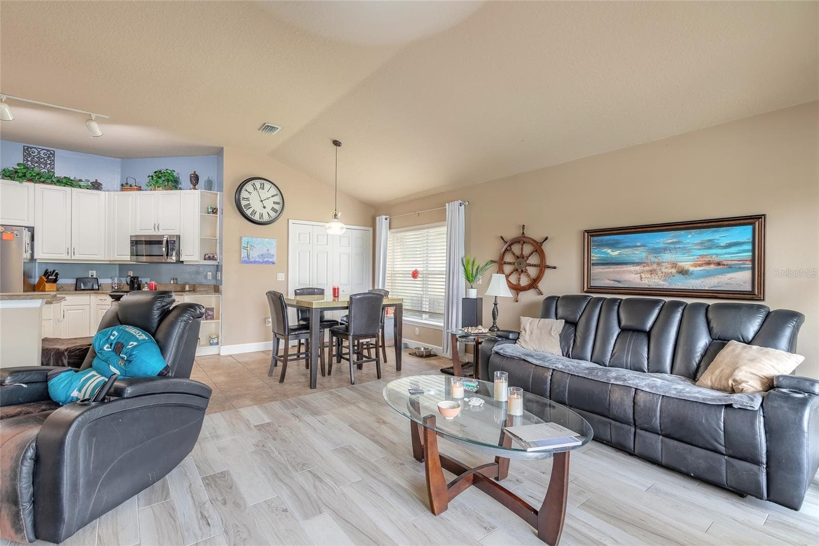 Single Family Residence at 6908 VINTAGE LN, PORT ORANGE, photo 13 of 41