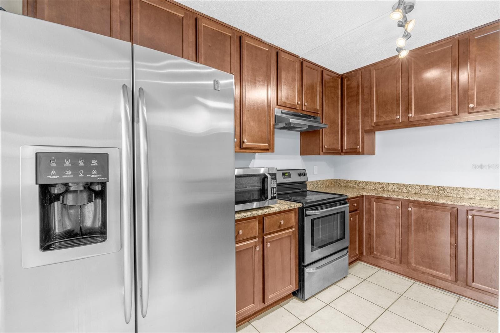 Condominium at 5382 ELM CT #356, ORLANDO, photo 8 of 41