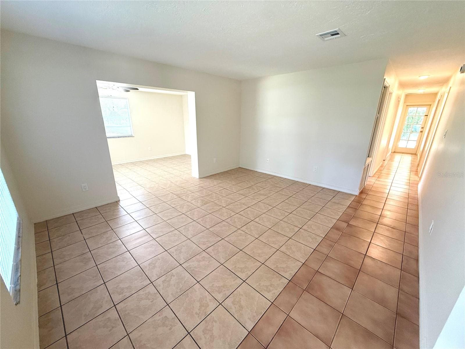 Single Family Residence at 101 S FLAMINGO AVE, WINTER SPRINGS, photo 4 of 22