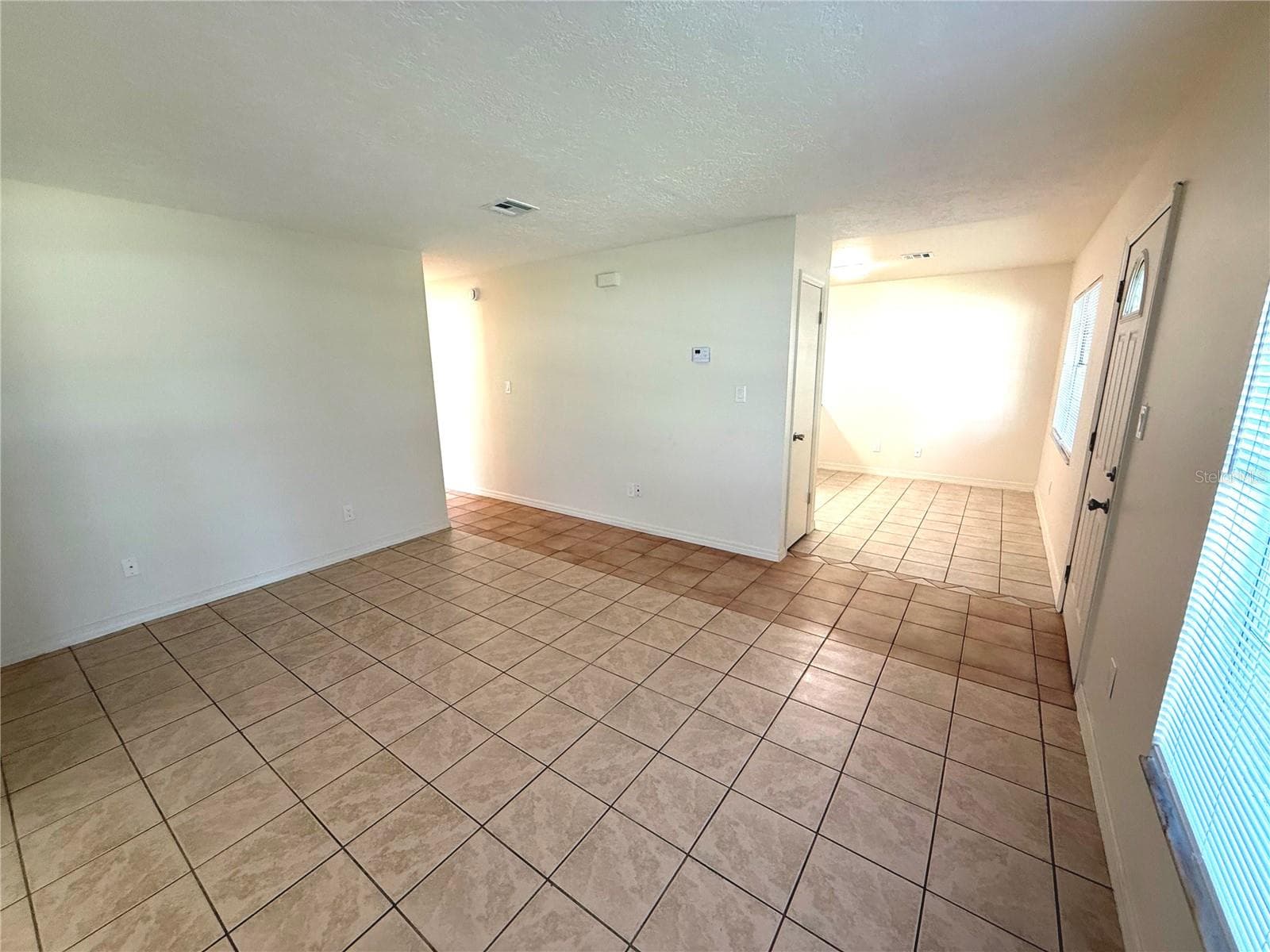 Single Family Residence at 101 S FLAMINGO AVE, WINTER SPRINGS, photo 6 of 22