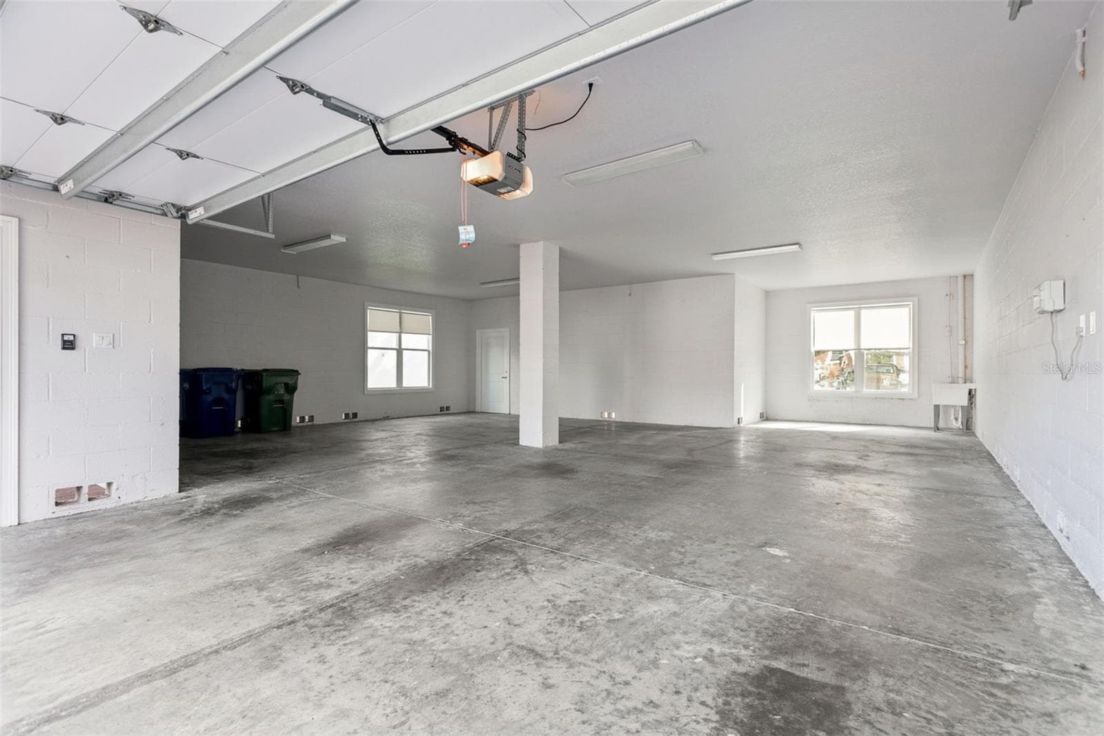 Single Family Residence at 7210 S MASCOTTE ST, TAMPA, photo 34 of 36
