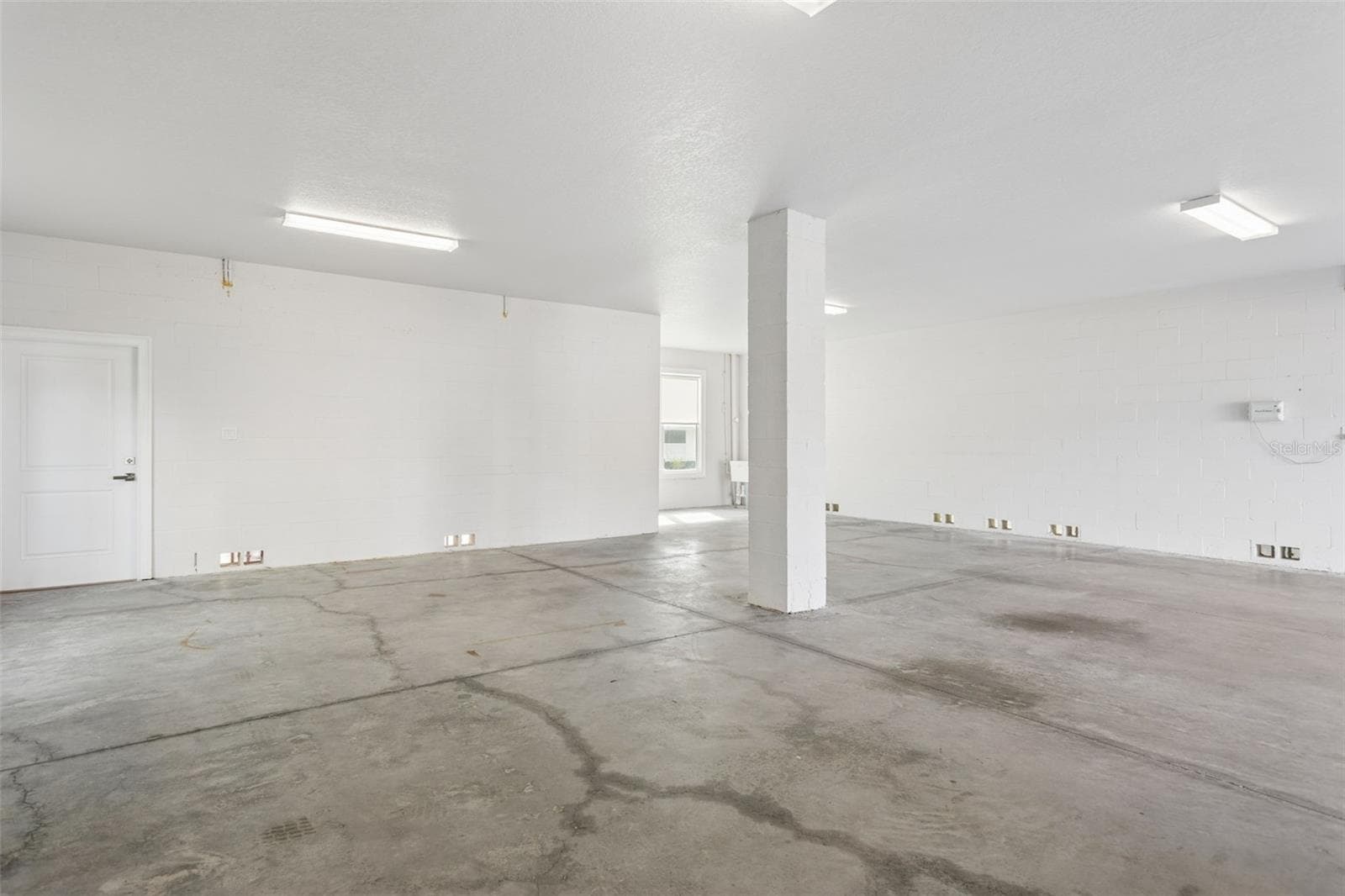 Single Family Residence at 7210 S MASCOTTE ST, TAMPA, photo 35 of 36