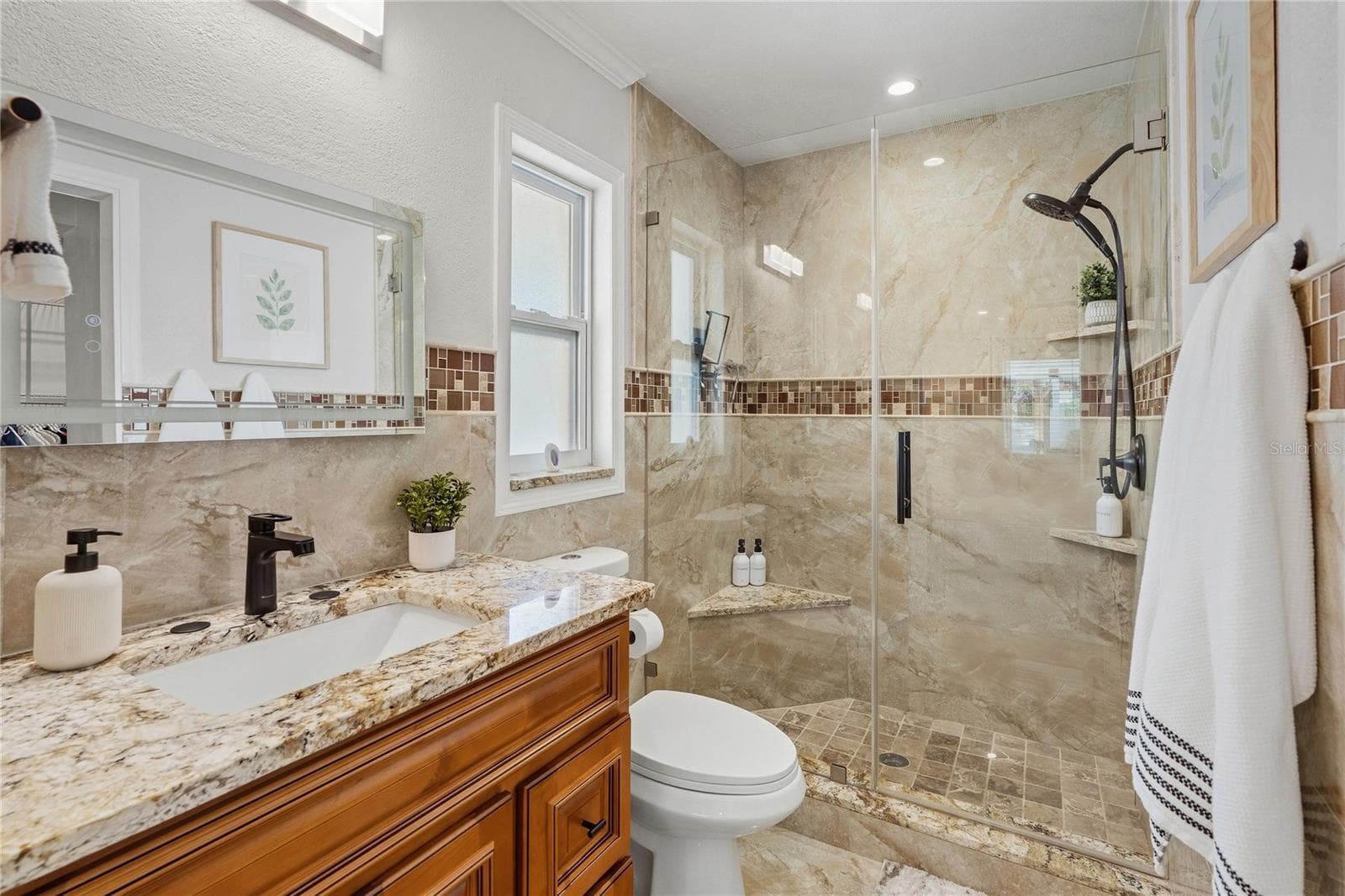 2nd Bathroom - 14501 HIGHLAND HILLS PL, TAMPA