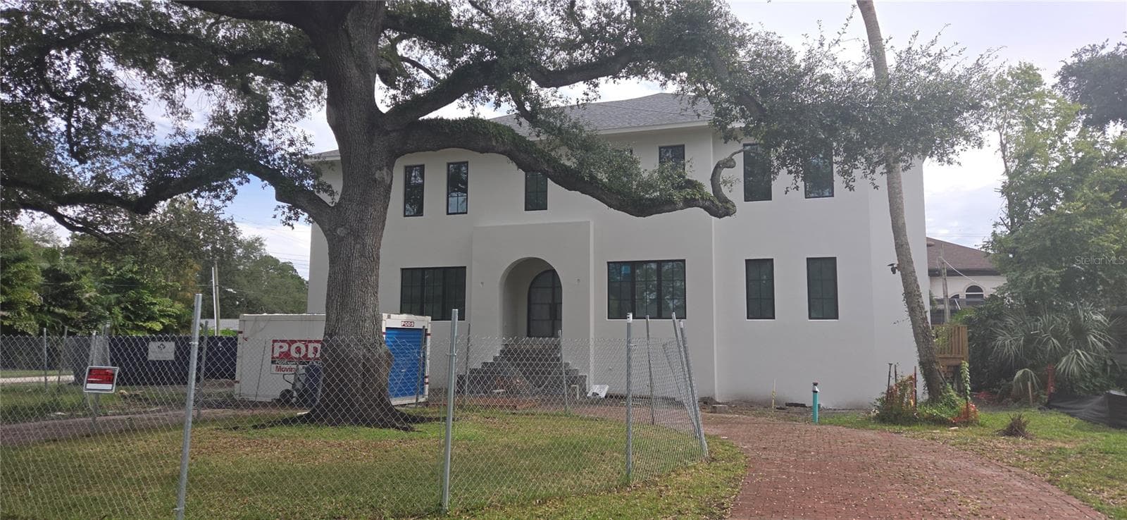 Single Family Residence at 4302 W WOODMERE RD, TAMPA, photo 2 of 30