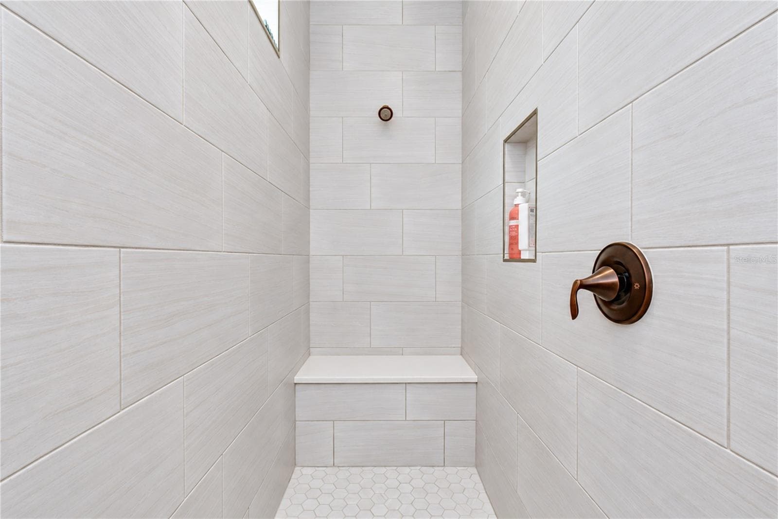 Large walk in shower, extra wide - 5746 FRONTIER DR, ZEPHYRHILLS