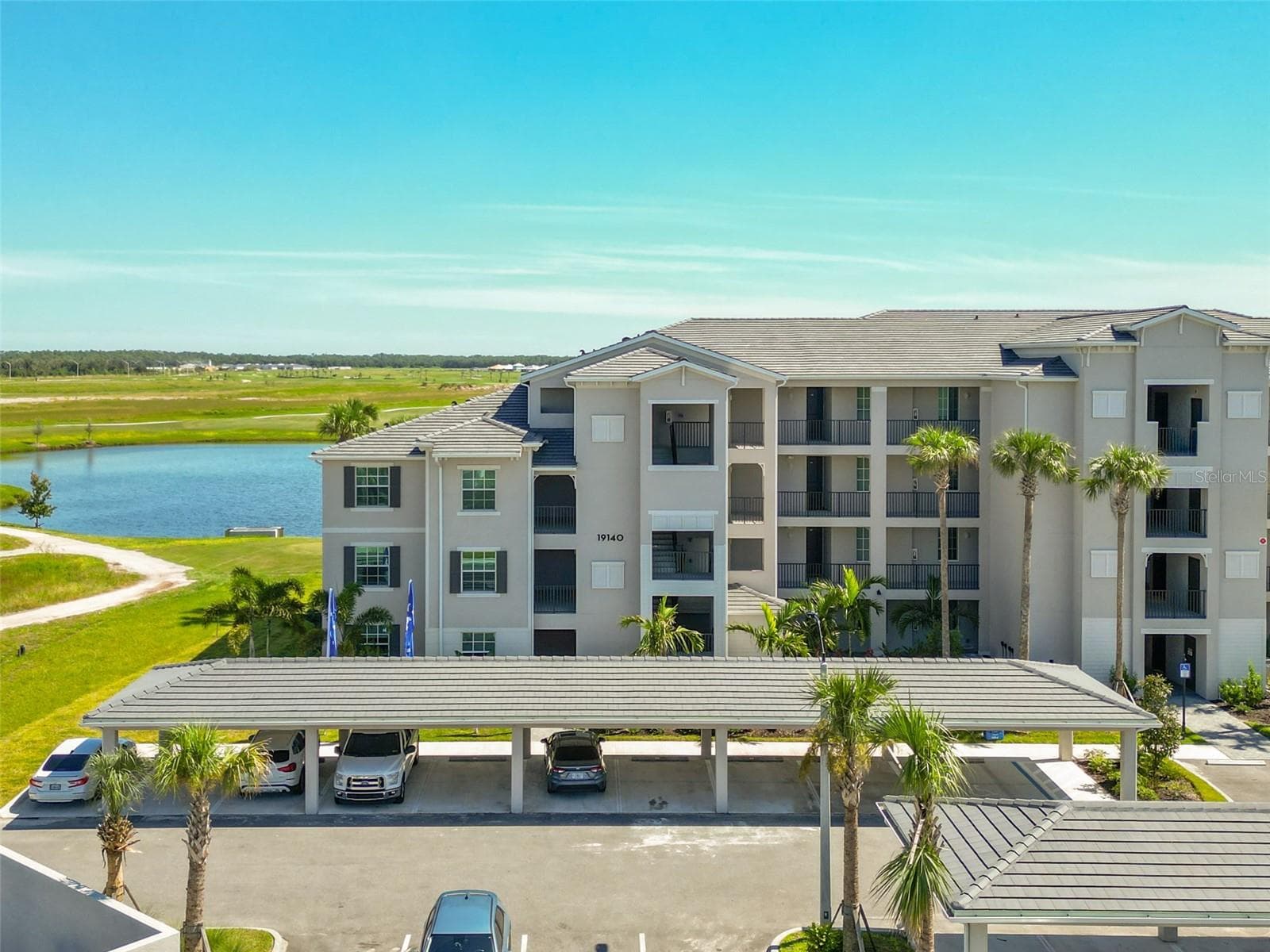 Condominium at 19140 SCALLOP LOOP #302, LAKEWOOD RANCH, photo 2 of 64