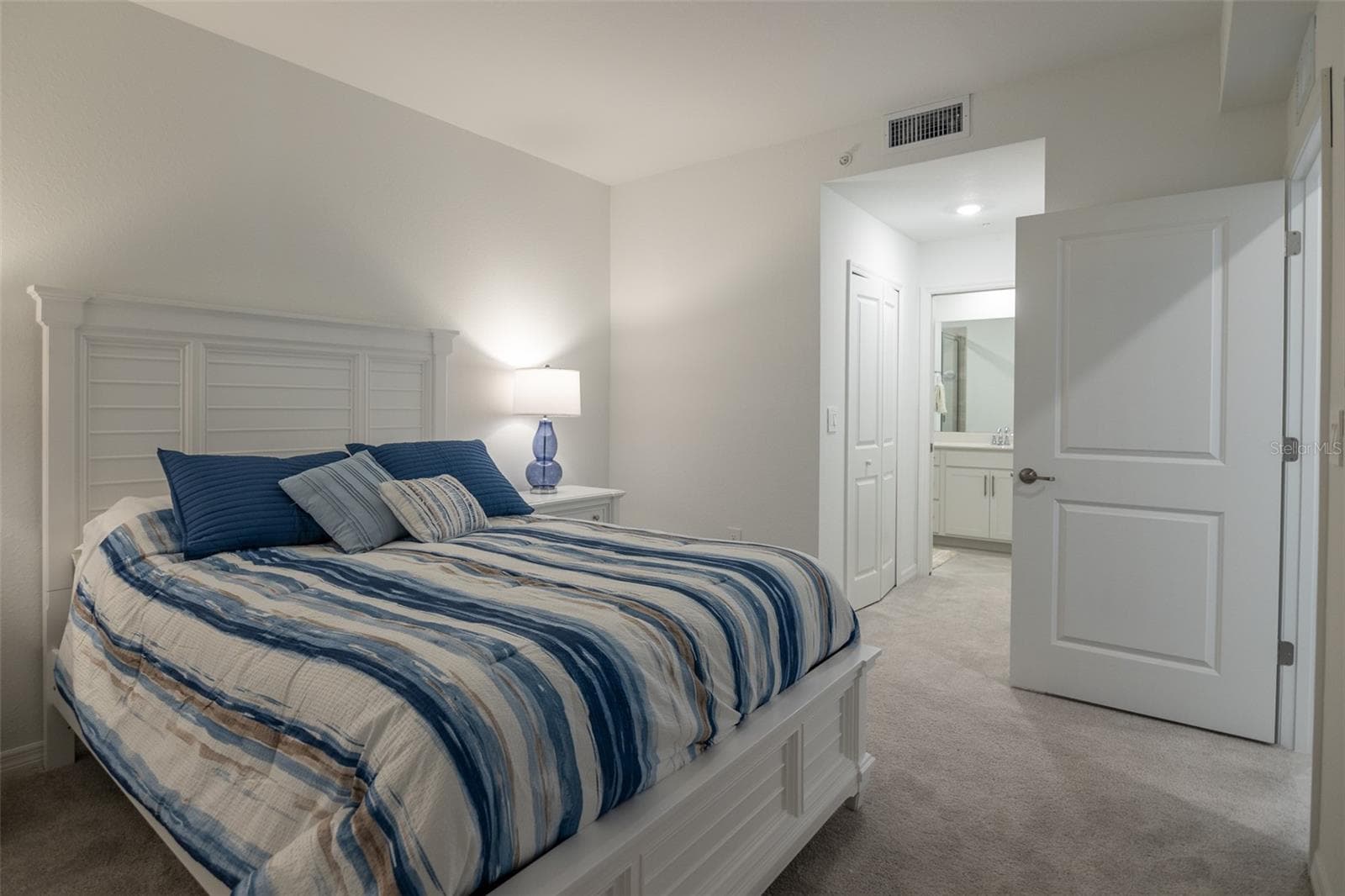 Condominium at 19140 SCALLOP LOOP #302, LAKEWOOD RANCH, photo 31 of 64