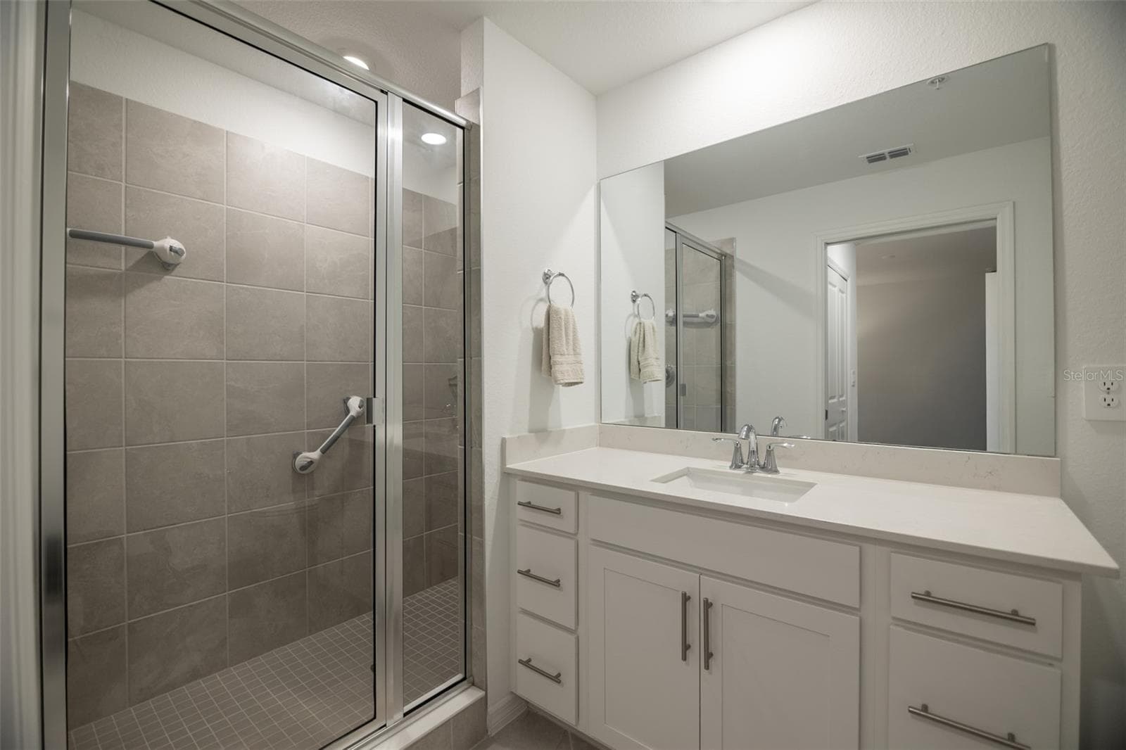 Condominium at 19140 SCALLOP LOOP #302, LAKEWOOD RANCH, photo 35 of 64