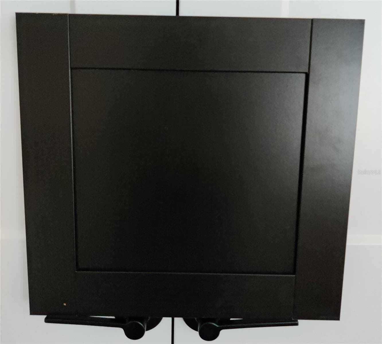 Cabinet Color - 16275 KAKAWI RD, WEEKI WACHEE