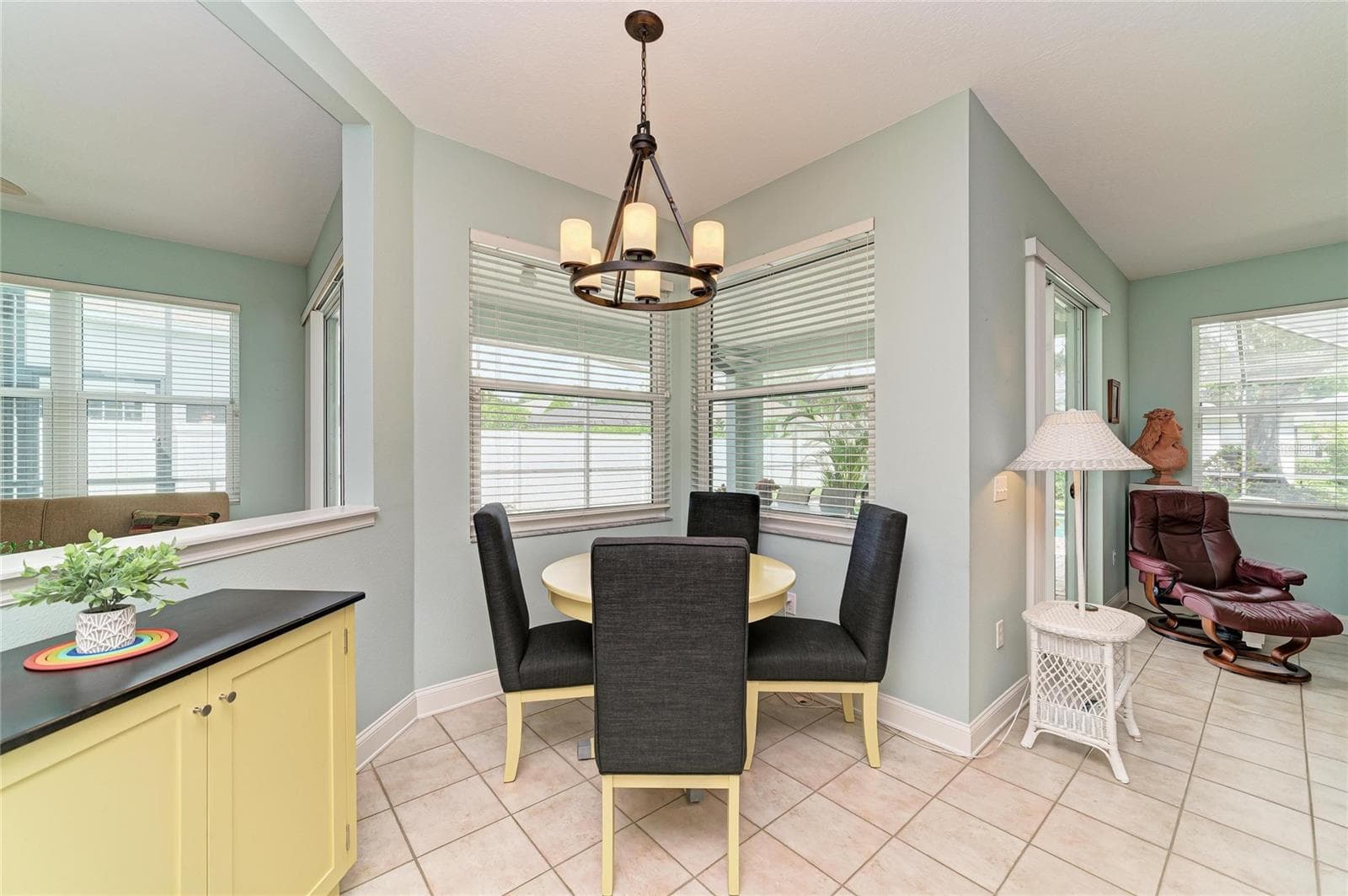 Single Family Residence at 12105 BEEFLOWER DR, LAKEWOOD RANCH, photo 12 of 41