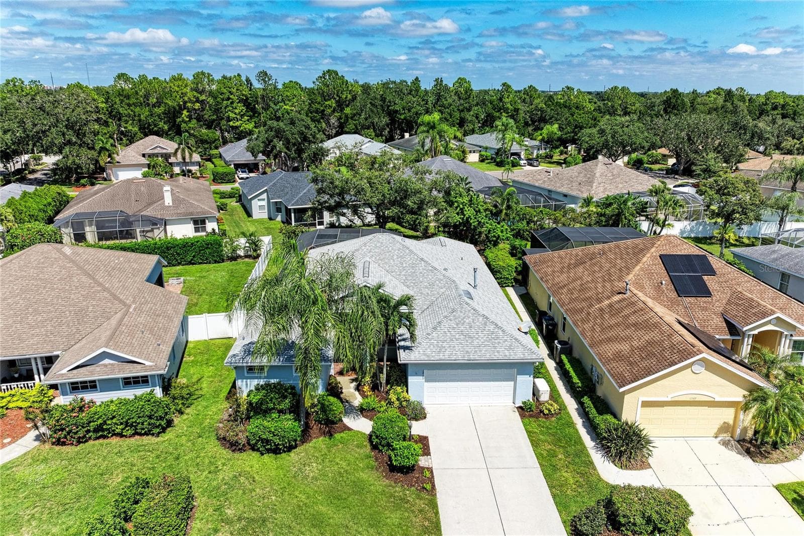 Single Family Residence at 12105 BEEFLOWER DR, LAKEWOOD RANCH, photo 38 of 41