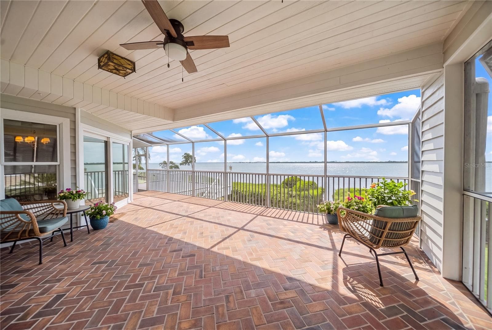 Single Family Residence at 44 TIDY ISLAND BLVD, BRADENTON, photo 19 of 60