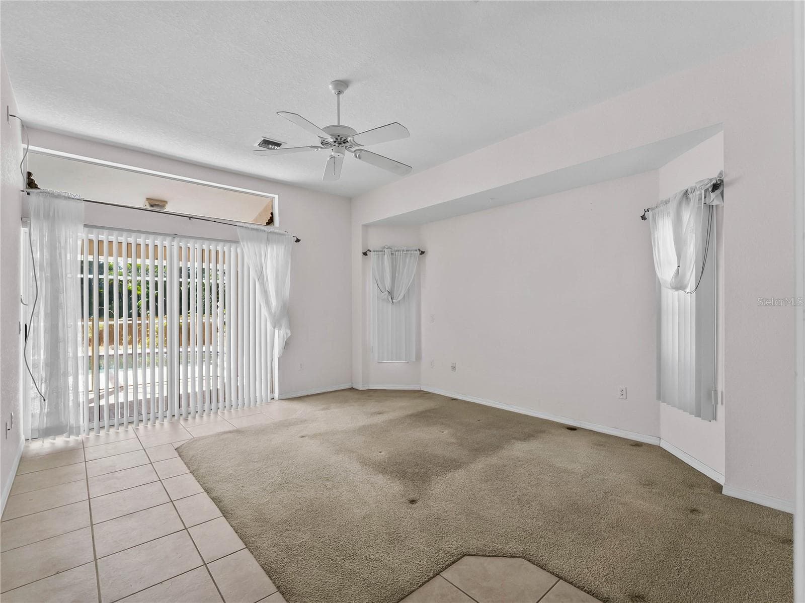 PrimarySuite_134TocopillaStreet_PuntaGorda_NaturalLight_SliderView.jpg - 134 TOCOPILLA ST, PUNTA GORDA