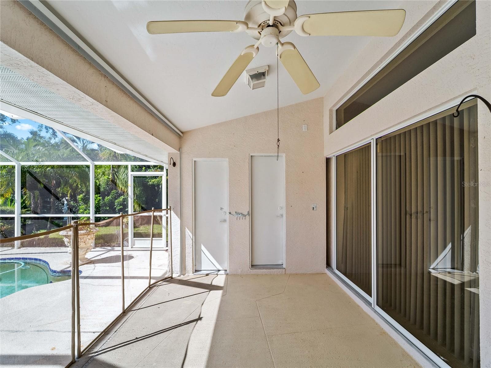 ScreenedLanai_134TocopillaStreet_PuntaGorda_PoolView_SliderView.jpg - 134 TOCOPILLA ST, PUNTA GORDA