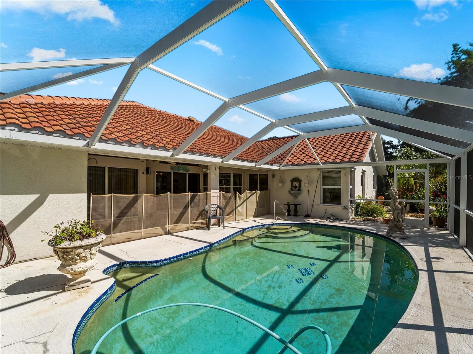 Pool_134TocopillaStreet_PuntaGorda_ScreenEnclosure_Corner.jpg - 134 TOCOPILLA ST, PUNTA GORDA