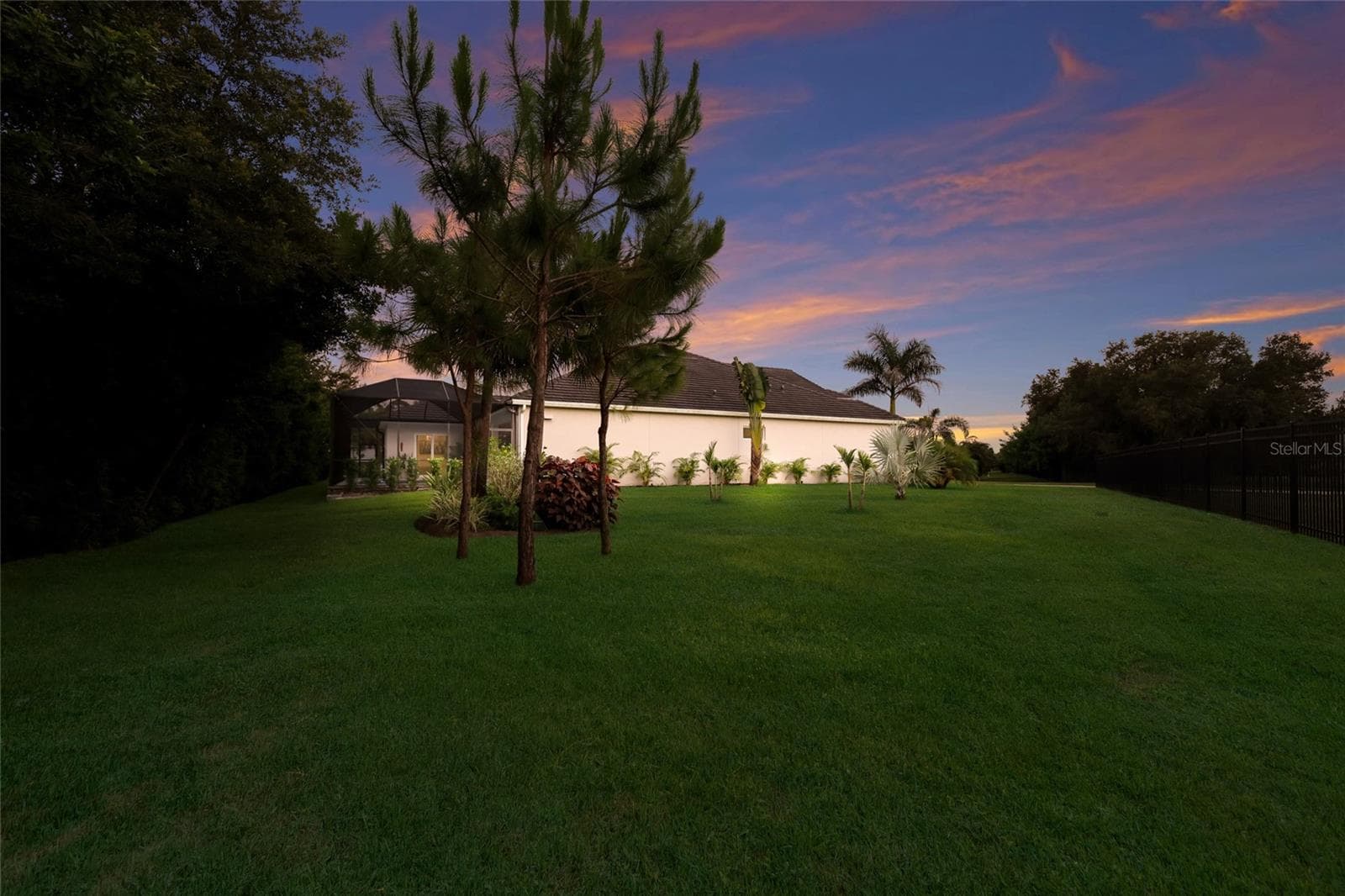 Single Family Residence at 7050 TAMWORTH PKWY, SARASOTA, photo 65 of 71