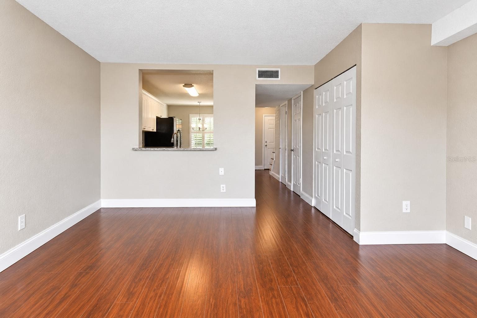 Townhouse at 13741 JUNIPER BLOSSOM DR, TAMPA, photo 13 of 28