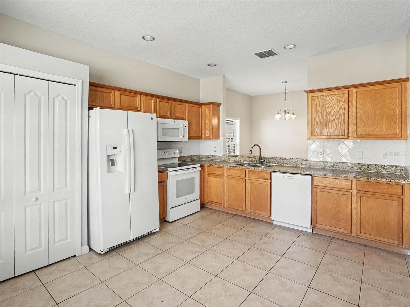 Single Family Residence at 5007 SHALE RIDGE TRL, ORLANDO, photo 5 of 20