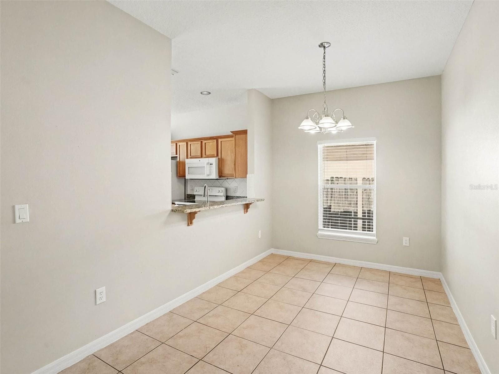 Single Family Residence at 5007 SHALE RIDGE TRL, ORLANDO, photo 7 of 20