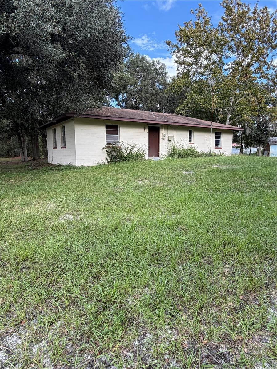 Single Family Residence at 2315 WOODS TRL, LAKELAND, photo 3 of 15