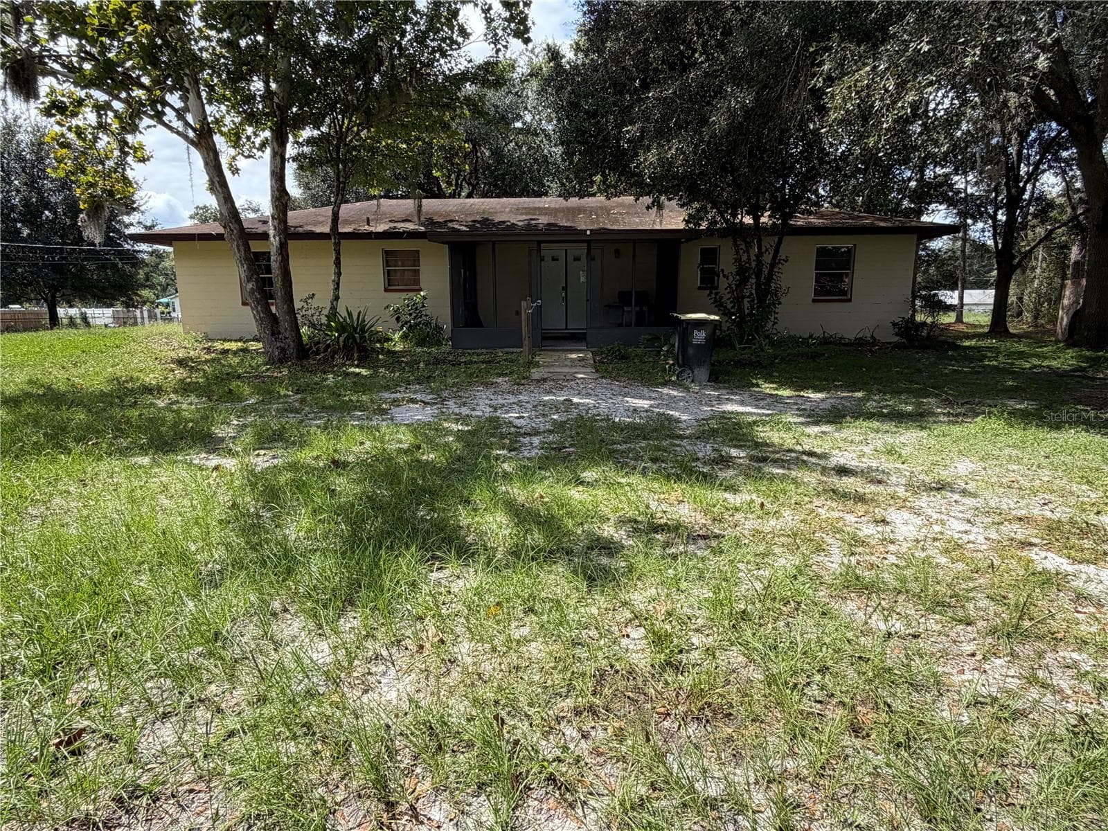 Single Family Residence at 2315 WOODS TRL, LAKELAND, photo 4 of 15