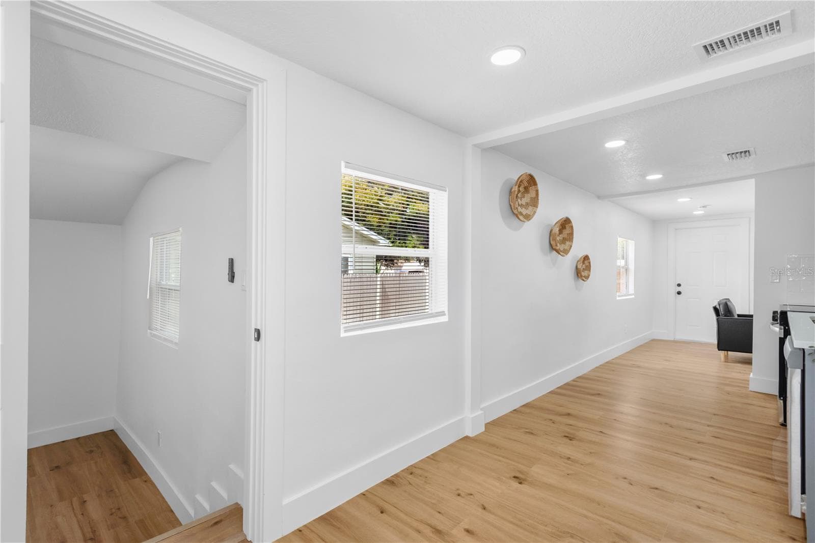 Single Family Residence at 3910 56TH AVE N, ST PETERSBURG, photo 11 of 20